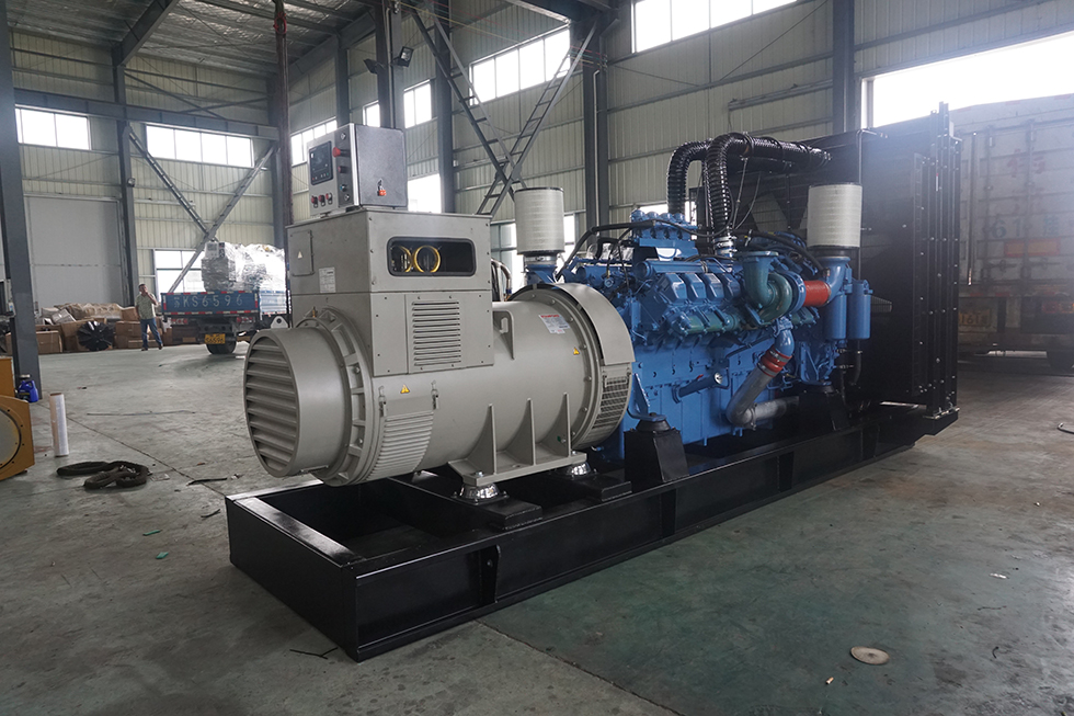 18V2000G65進(jìn)口奔馳1500KW柴油發(fā)電機(jī)組報(bào)價(jià)