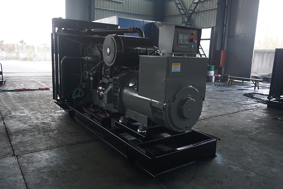 2806A-E18TAG2珀金斯500KW柴油發(fā)電機(jī)組報價